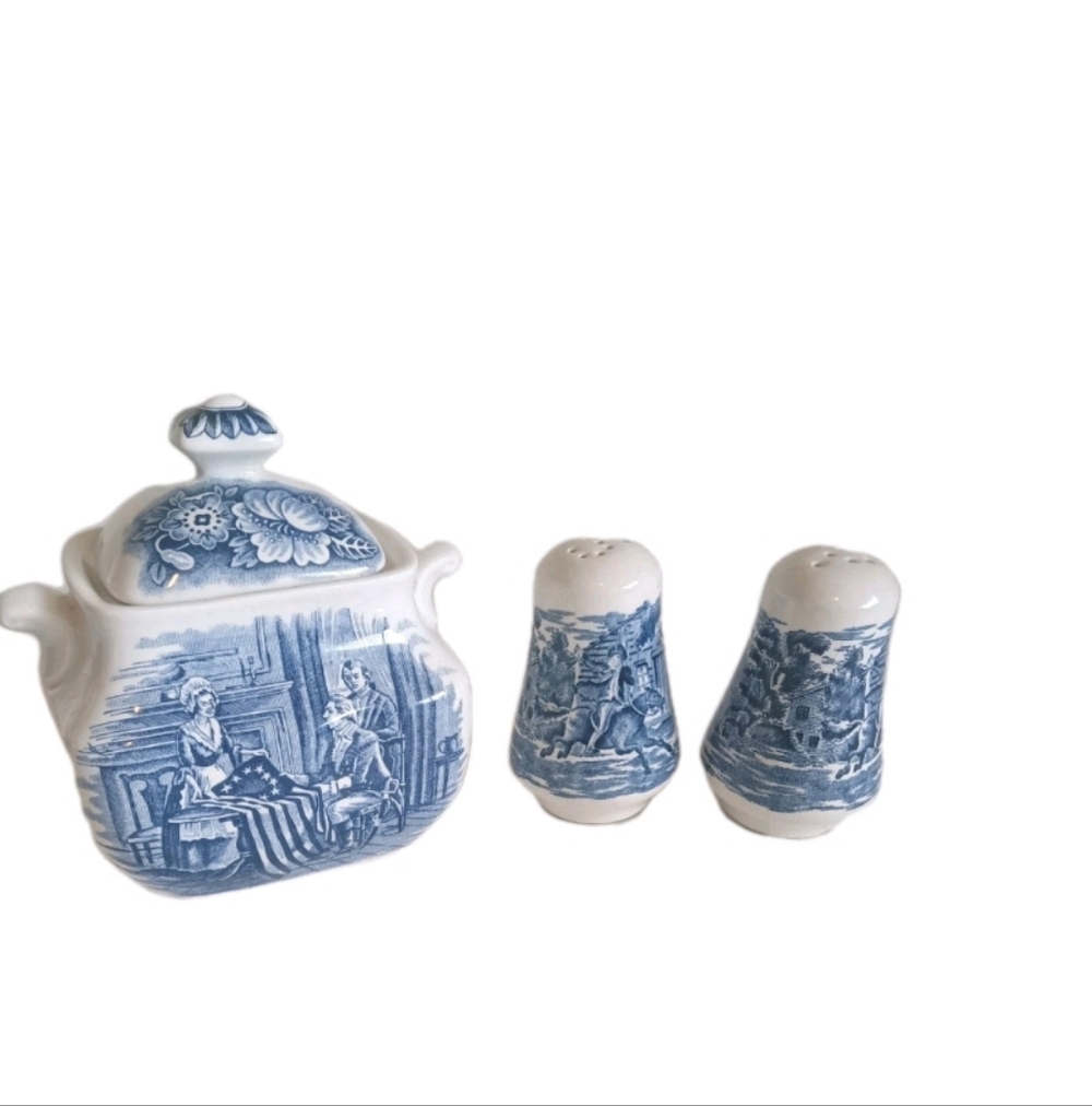 Liberty Blue Betsy Ross Sugar Bowl + Paul Revere Salt Pepper Colonial Set